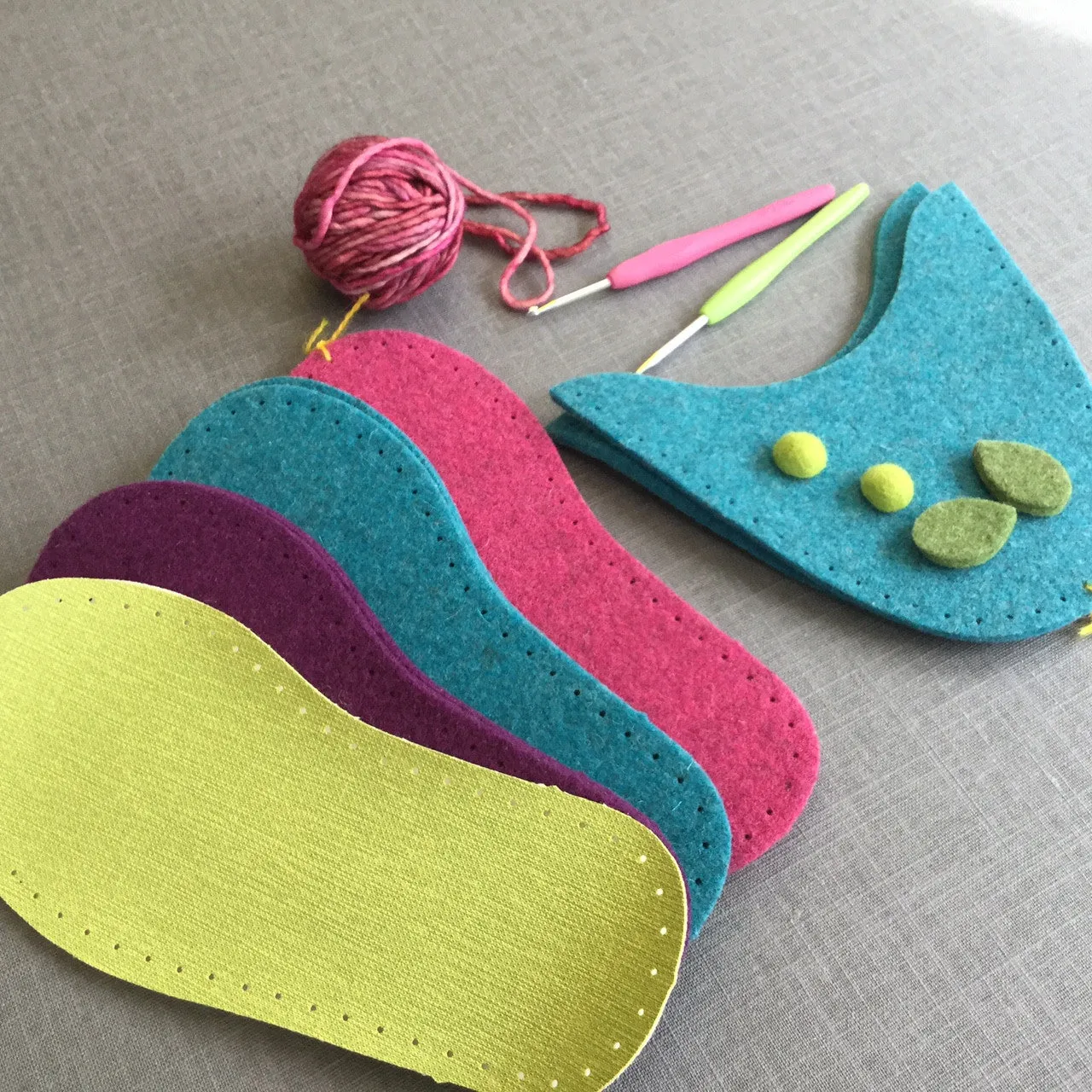 Spring Flower Slipper Kit